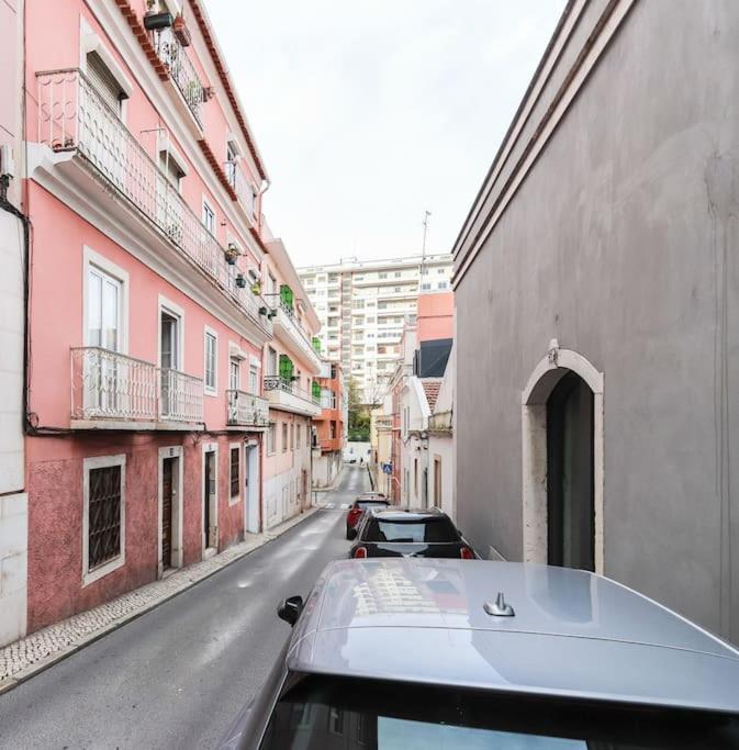 Vita Portucale ! Campo Ourique Design W/ Balcony Lisbona Esterno foto