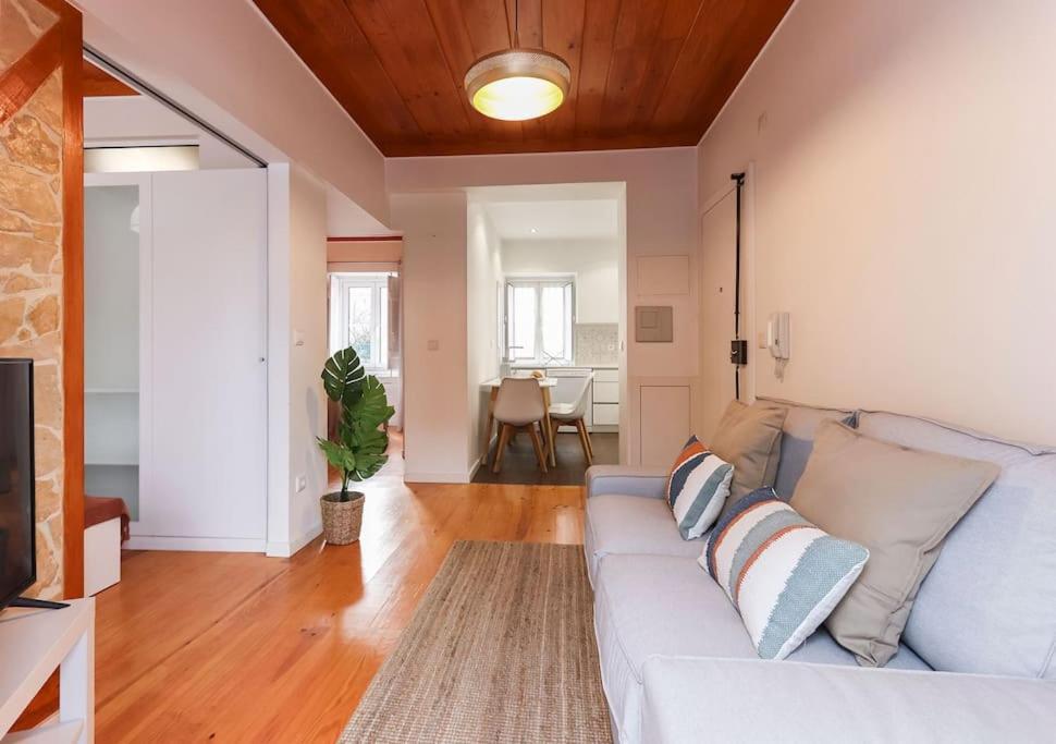 Vita Portucale ! Campo Ourique Design W/ Balcony Lisbona Esterno foto