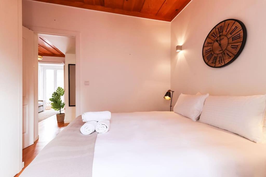 Vita Portucale ! Campo Ourique Design W/ Balcony Lisbona Esterno foto